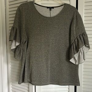 Perfect for the holidays! Metallic gold blouse by Drew -size medium